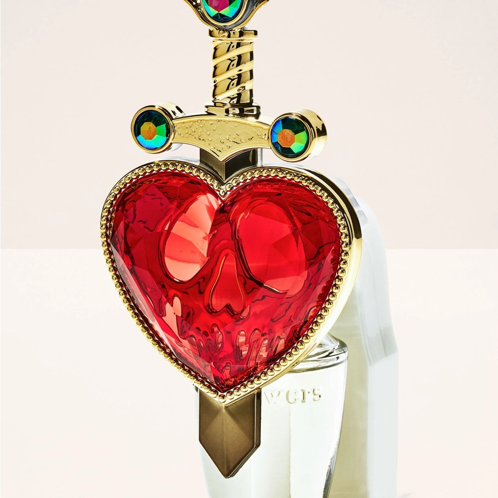 Bath & Body Works Gold and Red Heart Decor